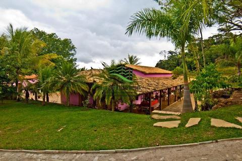 Chácara à venda em Alexânia, Olhos D'Água, com 2 suítes, com 40000 m²